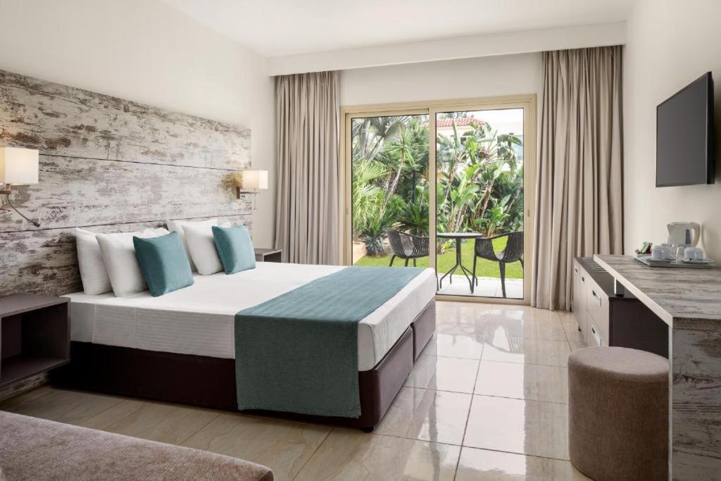 Freij Hotel & Resort - Adults Only Aya Napa Dış mekan fotoğraf
